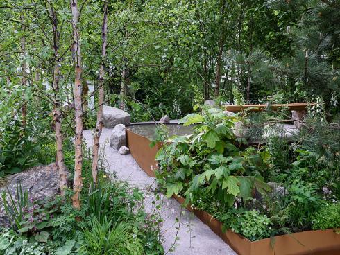 RHS / Tim Sandall / Family Monsters Garden