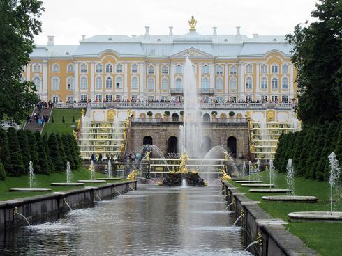 Bild: Ed Bennis Peterhof