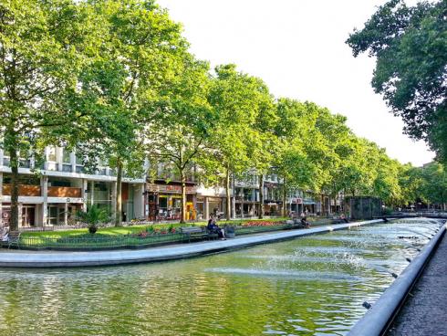 Foto BGL:  Mit einer geschickten Anordnung von Grün- und auch Wasserflächen lassen sich in der Stadt die Luftströme gezielt lenken, sodass sogenannte Kaltluftschneisen entstehen, die ein angenehmes Klima schaffen.