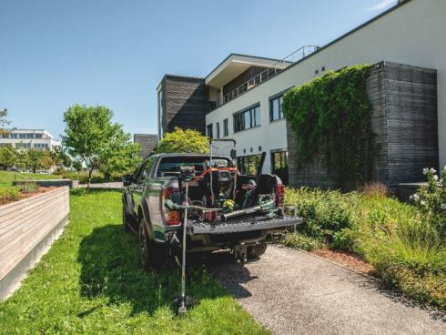 Mit sieben neuen, leistungsstarken Akku-Geräten für die wichtigsten Profi-Anwendungen geht die Garten-Range von Metabo an den Start. Foto: Metabo