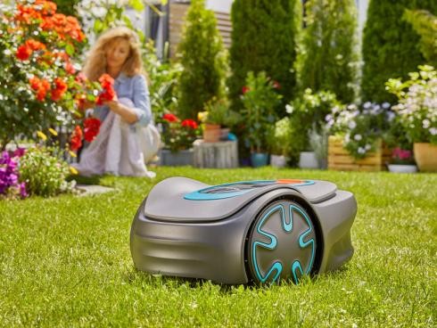 Bild Gardena: Mähroboter minimo für kleine Rasenflächen