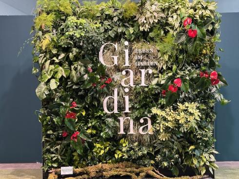 Bild garten.ch: Vertikale Begrünungen bieten ein angenehmes Raumklima und sind optisch ein Blickfang. 
